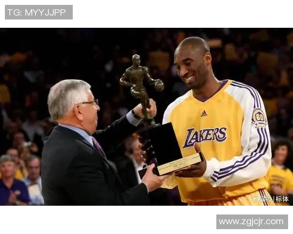 以足球星科比为核心讲述他如何在绿茵场上展现传奇风采